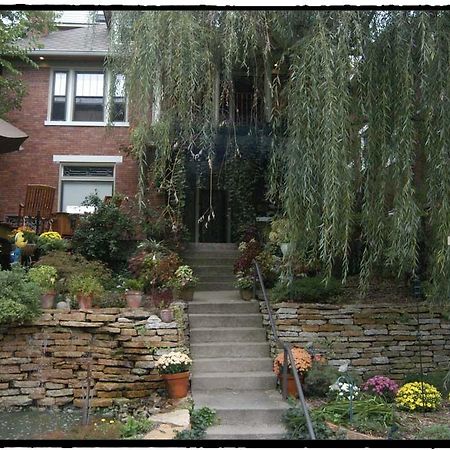 Gaslight Bed & Breakfast Синсинати Екстериор снимка